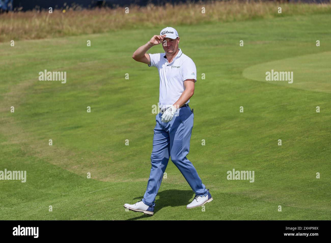 Troon, Regno Unito. 15 luglio 2024. Tiger Woods, Justin Thomas e Max Homa, tre golfisti professionisti americani si allenano insieme al Royal Troon Golf Club, Troon, Ayrshire, Scozia, Regno Unito prima dell'inizio del 152° Open Championships. Crediti: Findlay/Alamy Live News Foto Stock