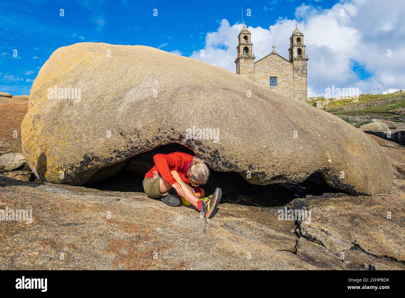 Spagna, Galizia, Muxia, ultima tappa del Camino de Fisterra e Muxia, che collega Santiago de Compostela a Capo Finisterre e Muxia, santuario di vi Foto Stock