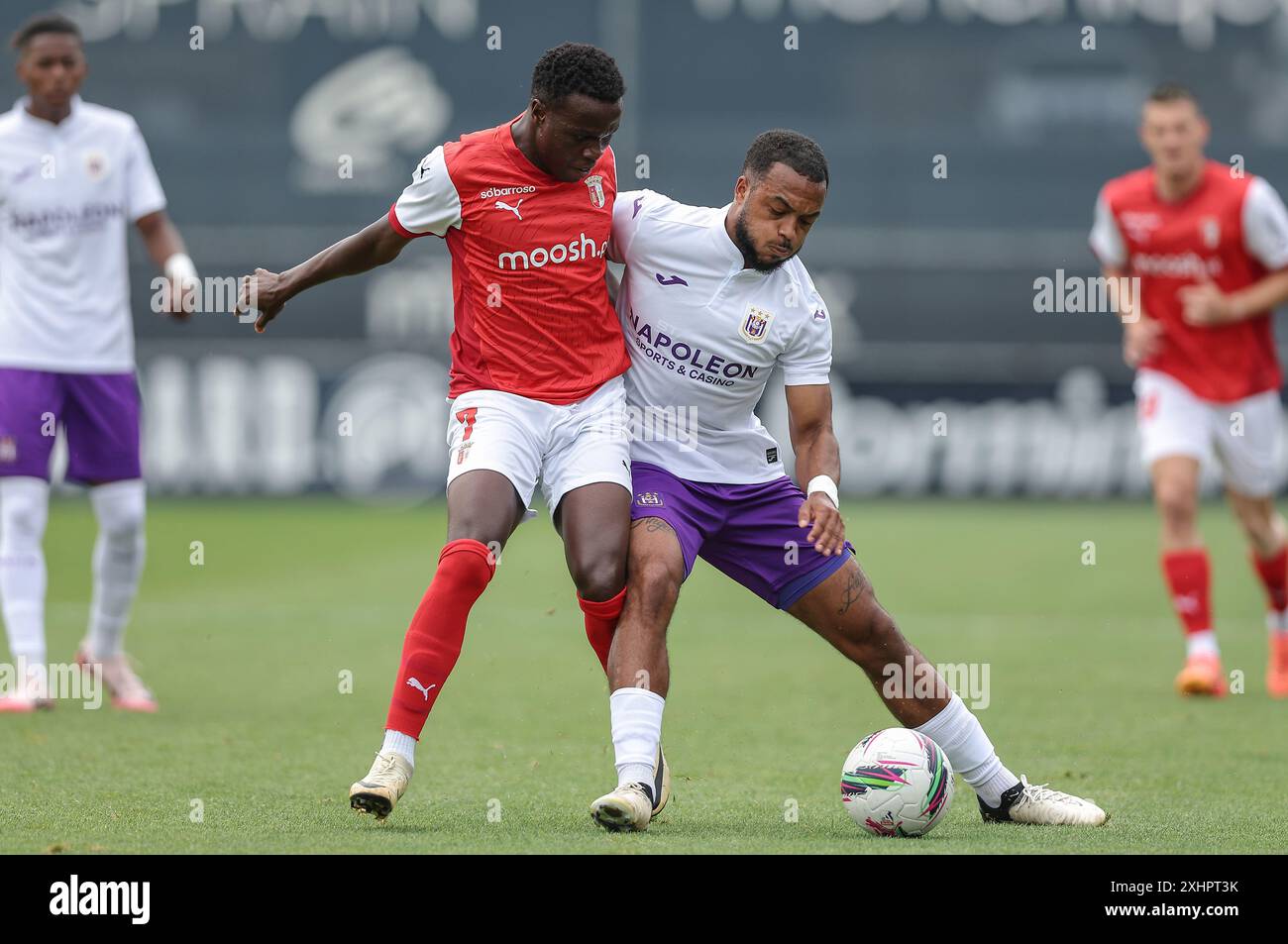 Vila Nova de Famalicão, 14/07/2024 - lo Sporting Clube de Braga ha ospitato il Royal Sporting Club Anderlecht questa mattina al Estádio Municipal de Famalicão in una partita preparatoria per la stagione 2024/25. Bruma (Miguel Pereira/Global Imagens) credito: Atlantico Press/Alamy Live News Foto Stock