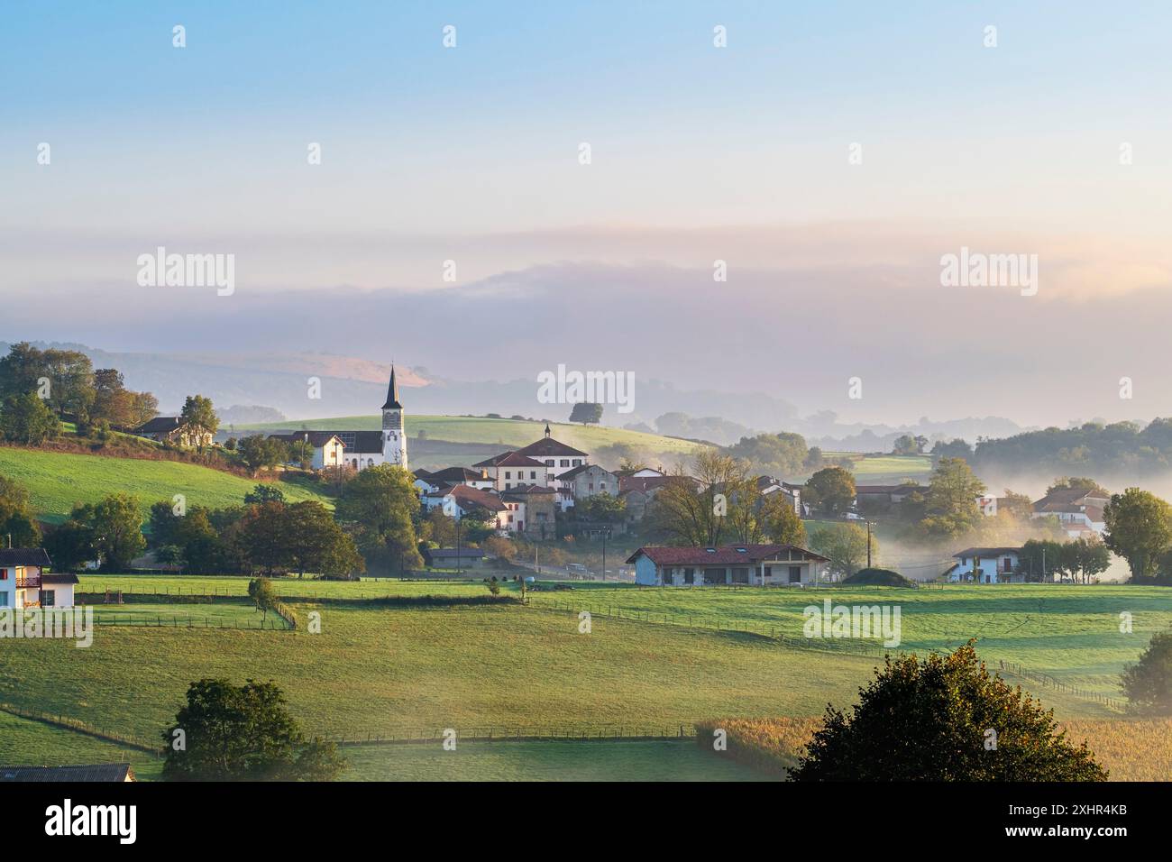Francia, Pirenei Atlantici, Ostabat-ASME, tappa sulla via Lemovicensis o Vezelay, una delle vie principali per Santiago de Compostela Foto Stock