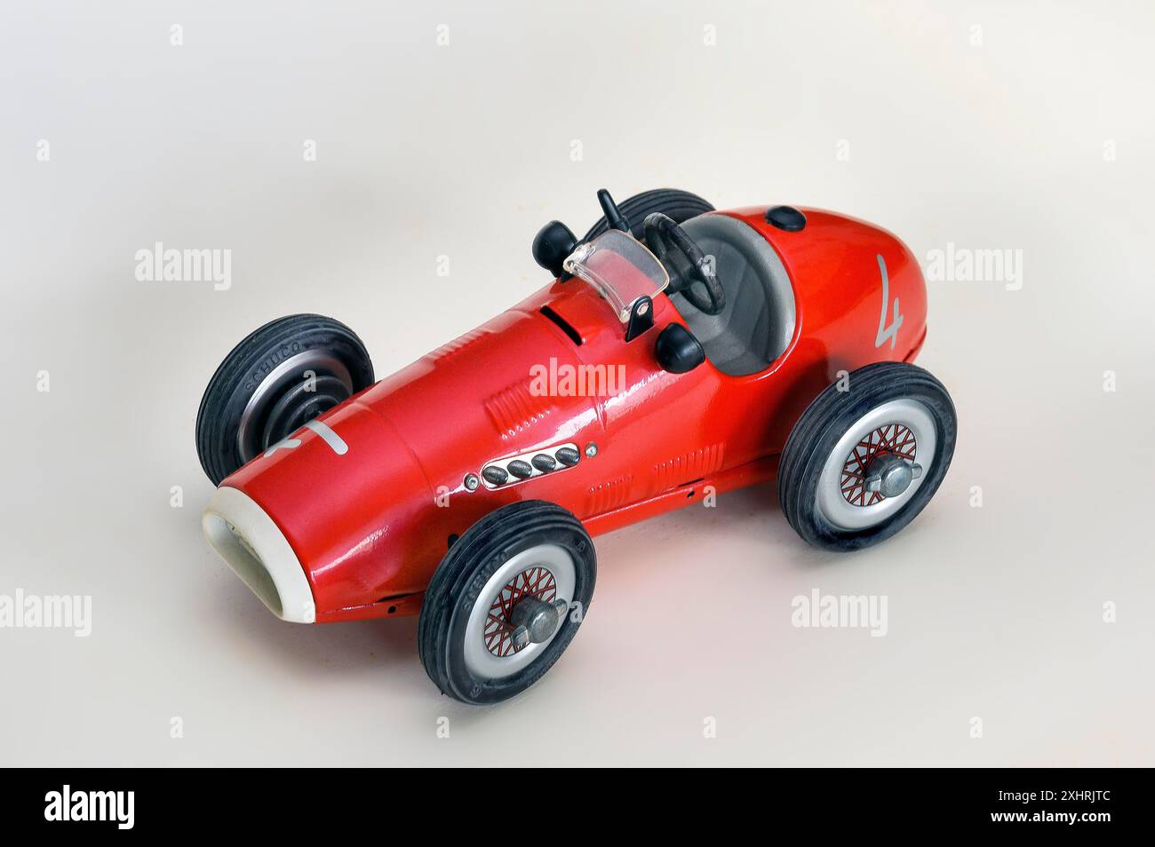 Modello di auto, vecchio rosso Schuco Grand Prix Racer 1070 Ferrari 4, Baviera, Germania Foto Stock