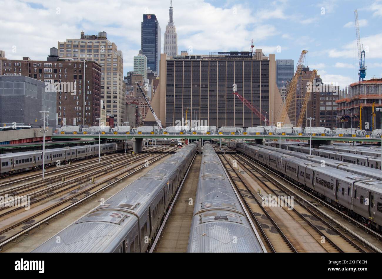 Treni della Long Island Railroad a Hudson Yards Foto Stock
