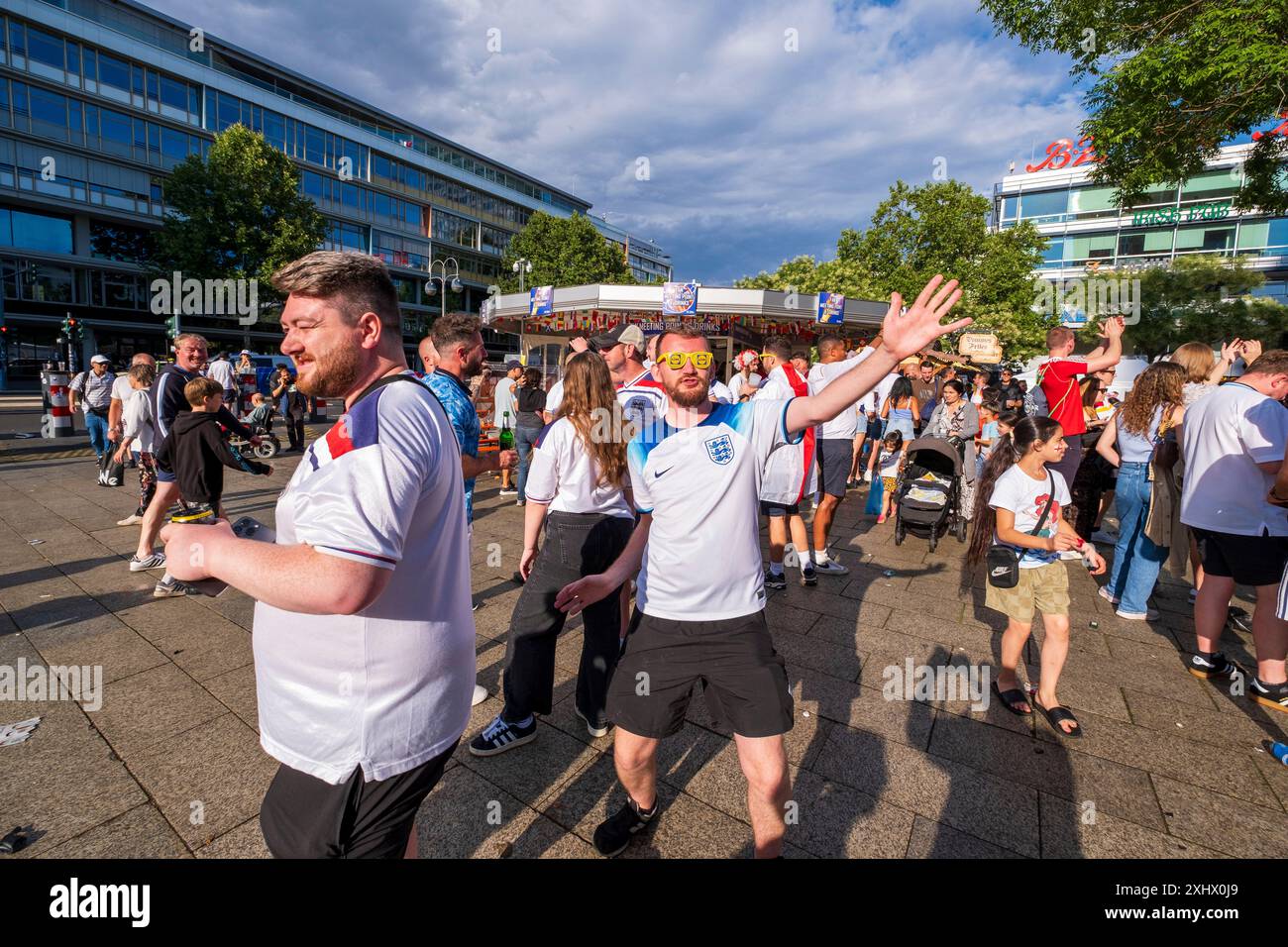 Tifosi inglesi a Berlino durante il campionato di calcio Euro 2024 Foto Stock