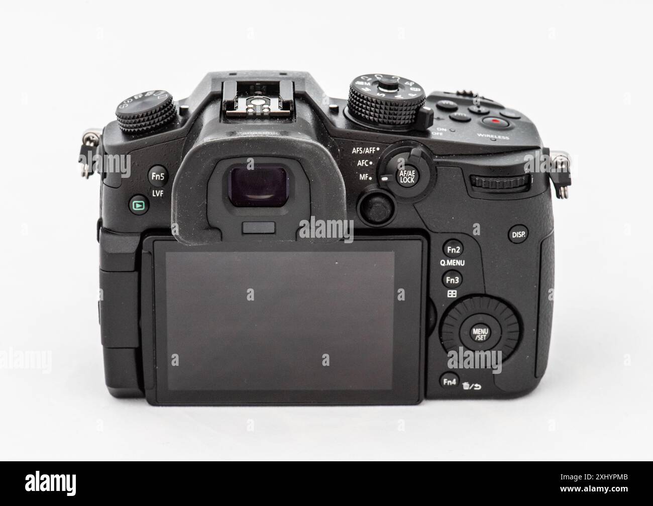 Gothenburg, Svezia - 21 maggio 2022: Foto del prodotto Studio di un corpo fotocamera digitale mirrorless Panasonic GH5. Foto Stock