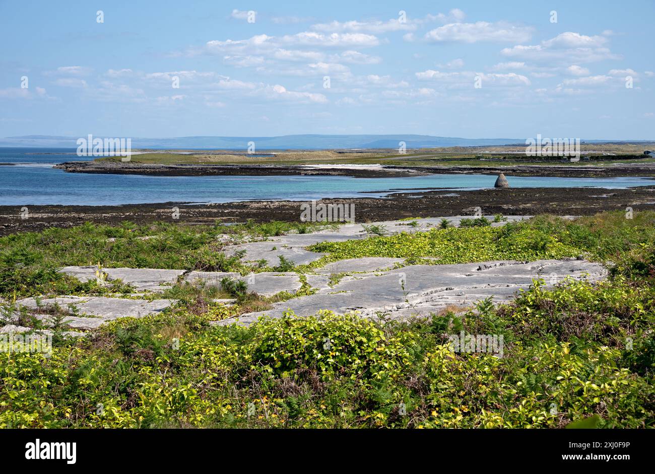 Inishmore, Irlanda - 4 giugno 2023, Old Harbour on Inishmore, Aran Island, Co, Galway, Irlanda, Foto Stock