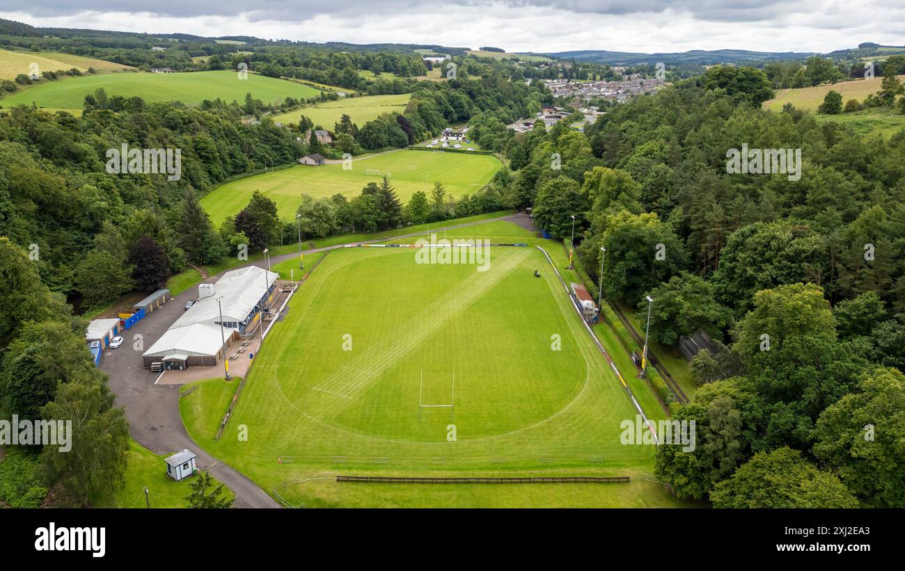 Vista aerea del Riverside Park Jedburgh, Scozia, sede del Jedforest Rugby Club. Foto Stock