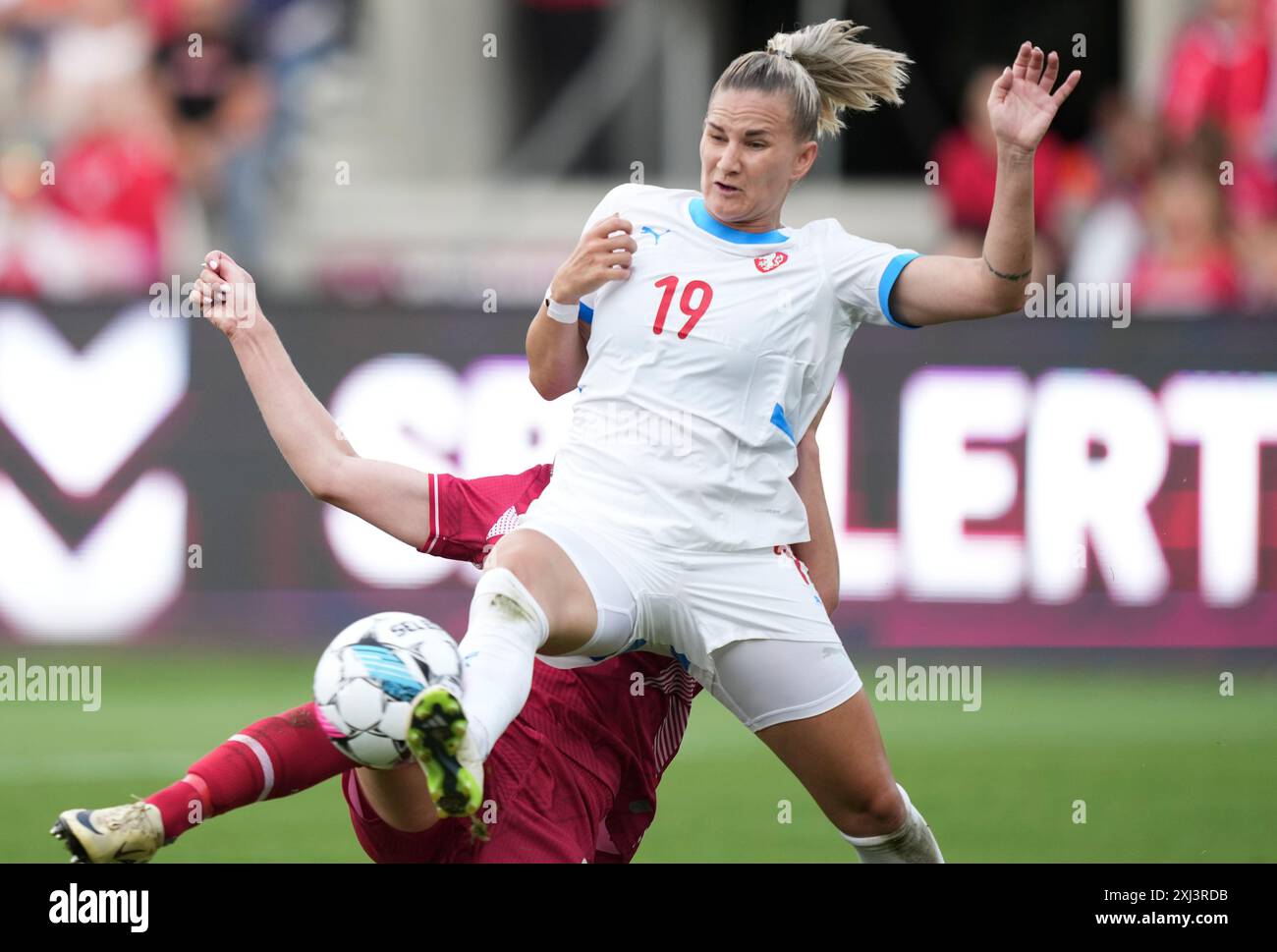 Aneta Dedinova (Repubblica Ceca 19) durante la partita di qualificazione EM tra Danimarca e Repubblica Ceca allo Stadio Vejle di martedì 16 luglio 2024. (Foto: Claus Fisker/Ritzau Scanpix) Foto Stock