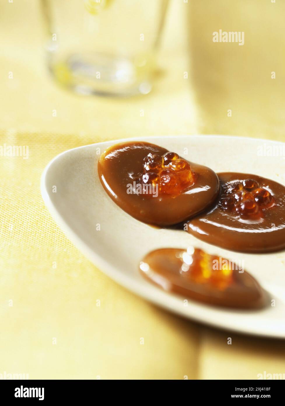 Toffee con uova di salmone Foto Stock