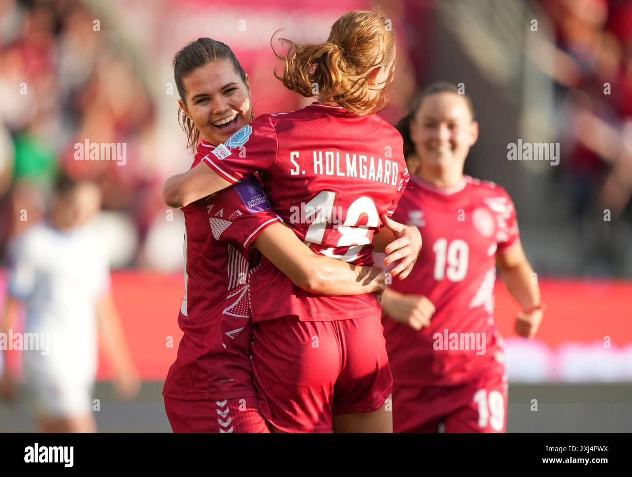 Vejle, Danimarca. 16 luglio 2024. Signe Bruun (Danimarca 20) segna 1 - 0 durante la partita di qualificazione al Campionato europeo tra Danimarca e Repubblica Ceca allo Stadio Vejle di martedì 16 luglio 2024. (Foto: Claus Fisker/Ritzau Scanpix) credito: Ritzau/Alamy Live News Foto Stock