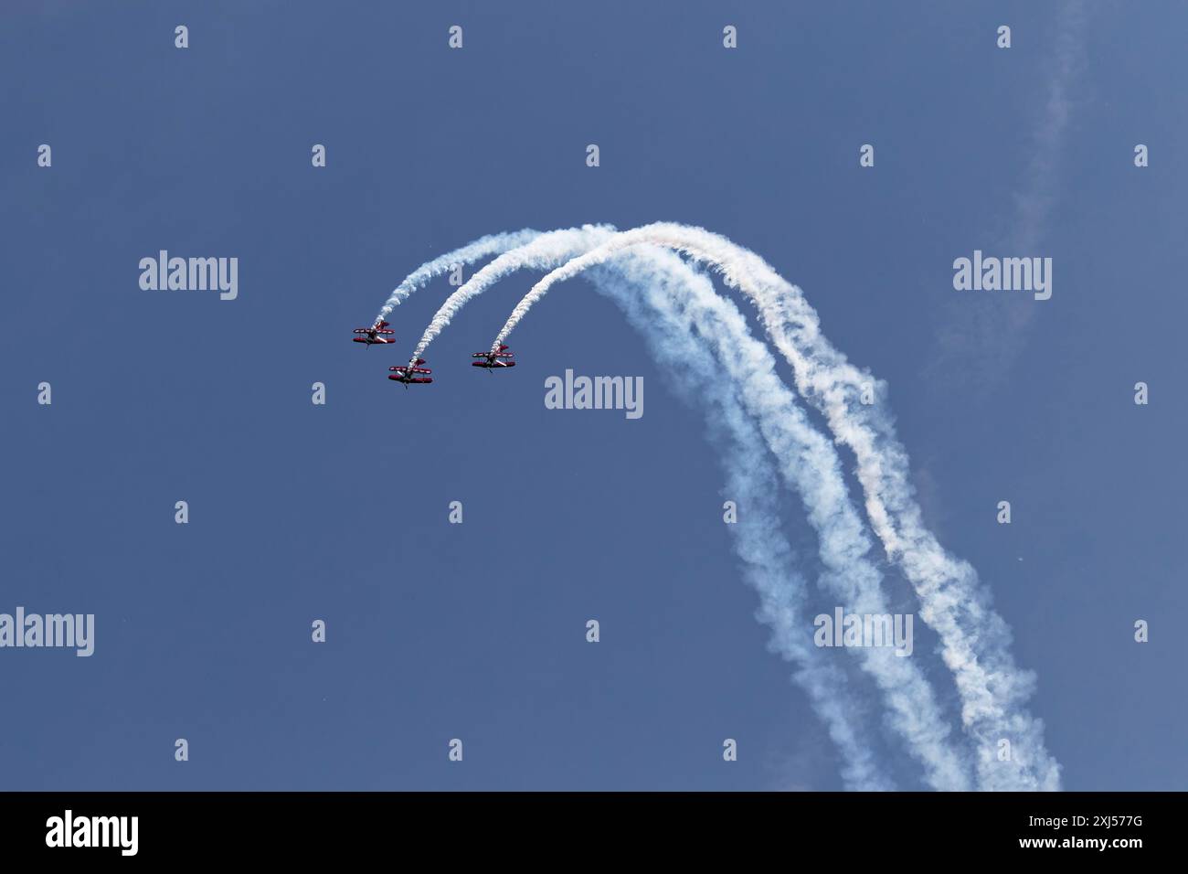 Spettacolo aereo, dimostrazione di volo biplano, Montreal, provincia del Quebec, Canada Foto Stock