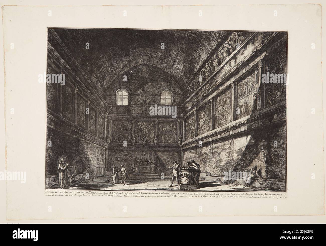 Veduta interna del cosiddetto Tempio di Bacco, oggi chiesa di San Urbano, fuori Roma Piranesi, Giovanni Battista 1720 - 1778, Piranesi, Francesco 1754 - 1810 incisione, Stampa Giovanni Battista Piranesi, Henri Focillon, nr. 752, 40762, 1967. Giovanni Battista Piranesi: Le incisioni complete, John Wilton-Ely, nr. 214, 55434, 1994. Giovanni Battista Piranesi: Uno studio critico con un elenco delle sue opere pubblicate e cataloghi dettagliati delle prigioni e delle vedute di Roma, Arthur M. Hind, pp. 31-73; 78 og 82, nr. 81 II, 8013, 1922 Vista interna del cosiddetto Tempio di Bacco, ora il ch Foto Stock