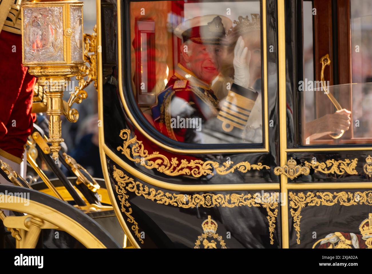Londra, Regno Unito. 17 luglio 2024. Apertura statale del Parlamento; Processione del sovrano a Whitehall con il Re Carlo III del Regno Unito credito: Ian Davidson/Alamy Live News Foto Stock