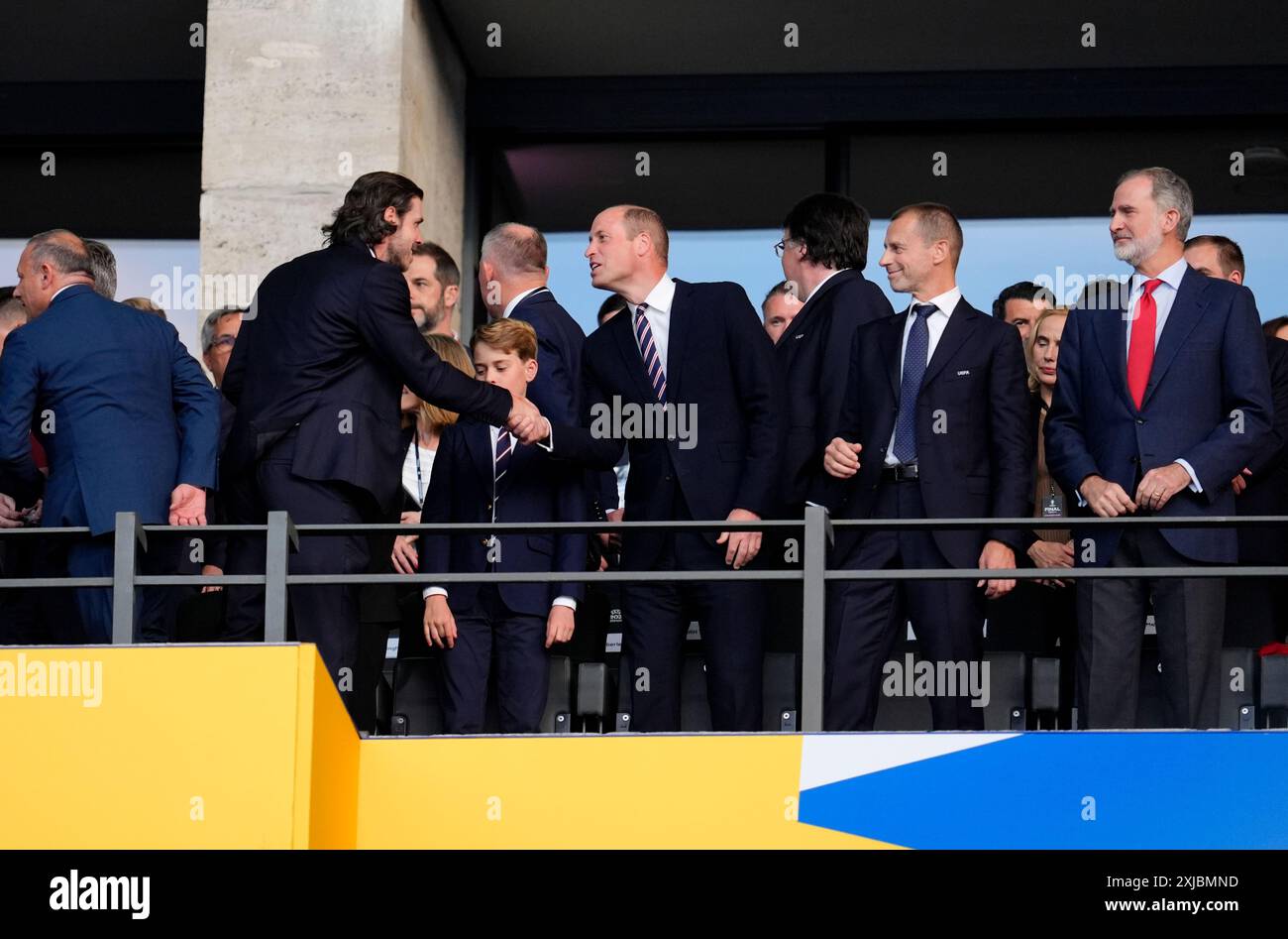 (Da sinistra a destra) Gareth Bale, il principe Giorgio, il principe di Galles, il presidente UEFA Aleksander Ceferin e il re Filippo vi di Spagna in vista della finale di UEFA Euro 2024 all'Olympiastadion di Berlino. Data foto: Domenica 14 luglio 2024. Foto Stock