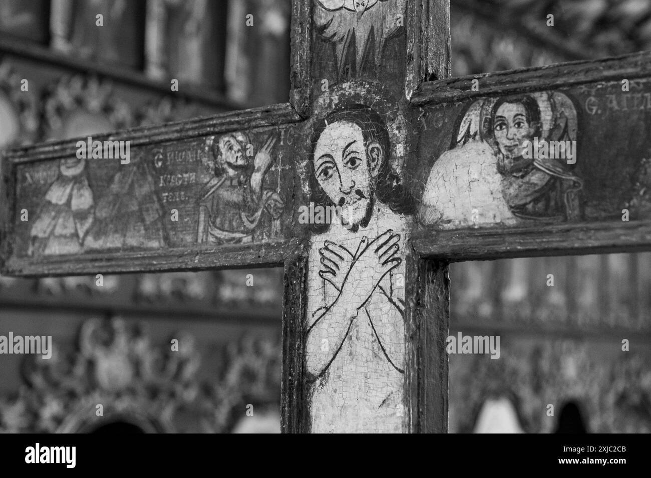 Un'icona bizantina raffigurante Gesù Cristo crocifisso. Esposto in un museo a Bardejov, Slovacchia. Foto Stock