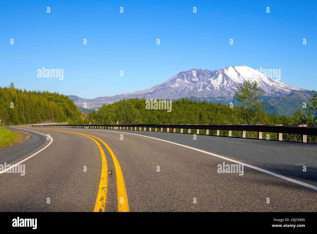 Mount St. Helens , Mount St. Helens National Volcanic Monument è uno stratovulcano attivo situato nello stato di Washington, nel Pacifico nord-occidentale Foto Stock