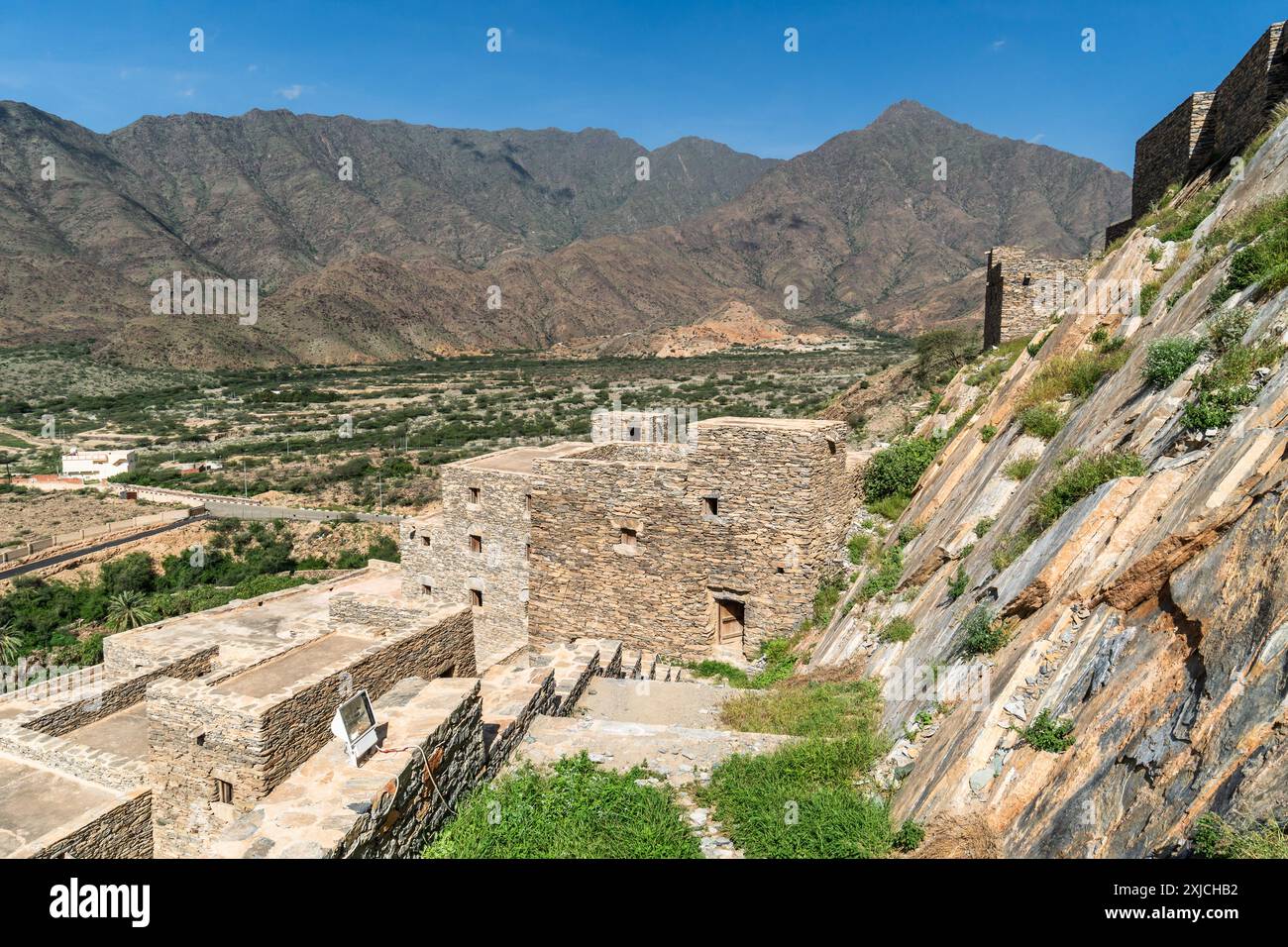 Al Bahah, Arabia Saudita: L'antico villaggio Thee Ain, o Zee Ain, sulle montagne dell'Arabia Saudita vicino a Jeddah in una giornata di sole Foto Stock