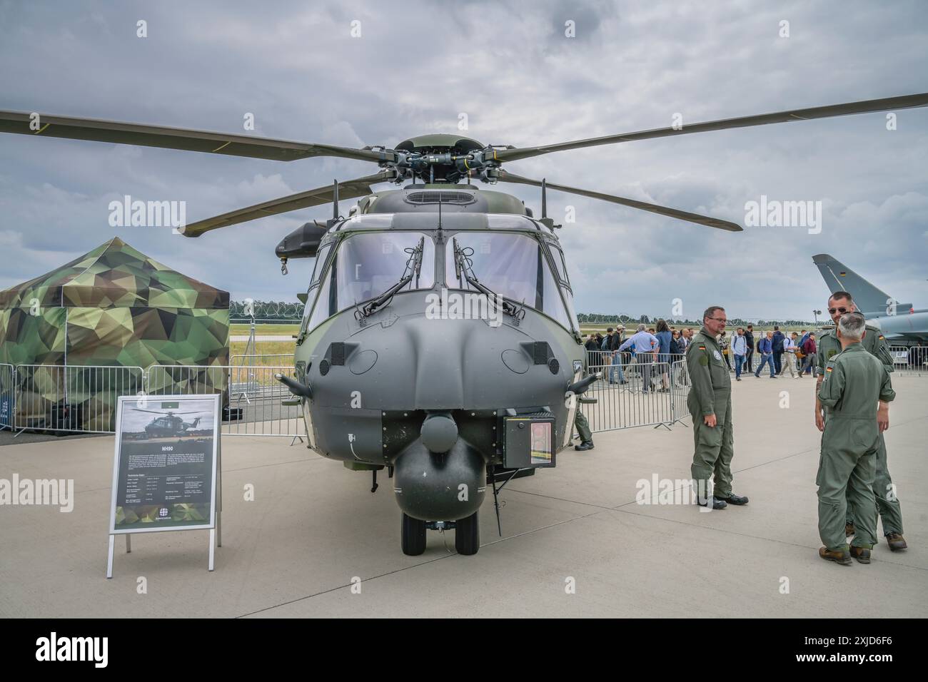 Hubschrauber NH-90 Deutsche Luftwaffe, ILA 2024, Internationale Luft- und Raumfahrtausstellung Berlin, Schönefeld, Brandeburgo, Deutschland Foto Stock