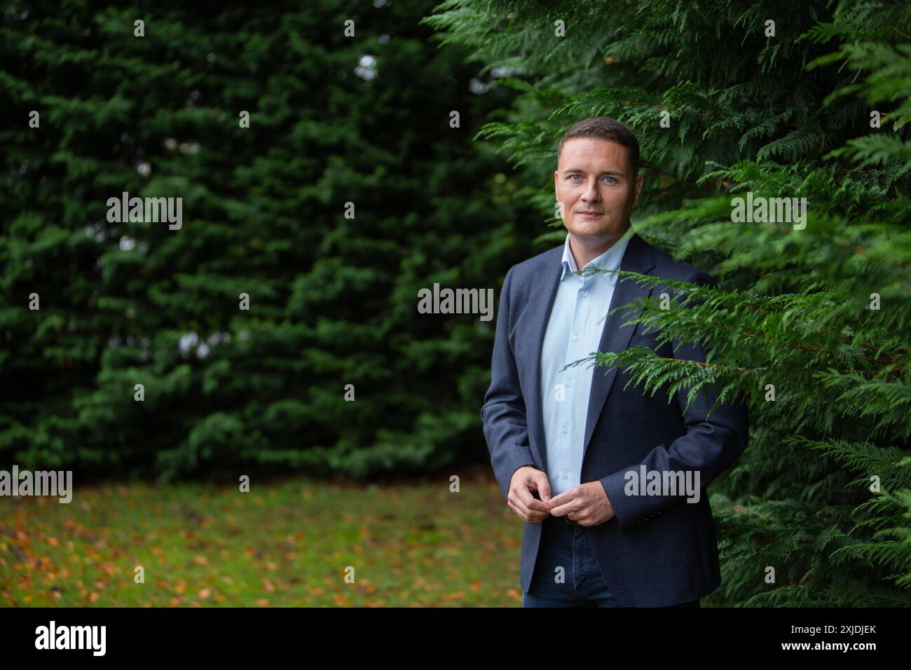 Wes Streeting, membro del Parlamento per il Partito Laburista, Segretario di Stato ombra per la salute e l'assistenza sociale del Regno Unito, a Rutherglen, Glasgow, Scozia, il 5 ottobre 2023. Foto Stock