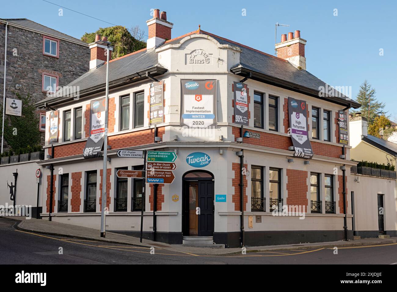 La sede centrale O la sede centrale Di Lower Bridge Street a Killorglin County Kerry Ireland Foto Stock