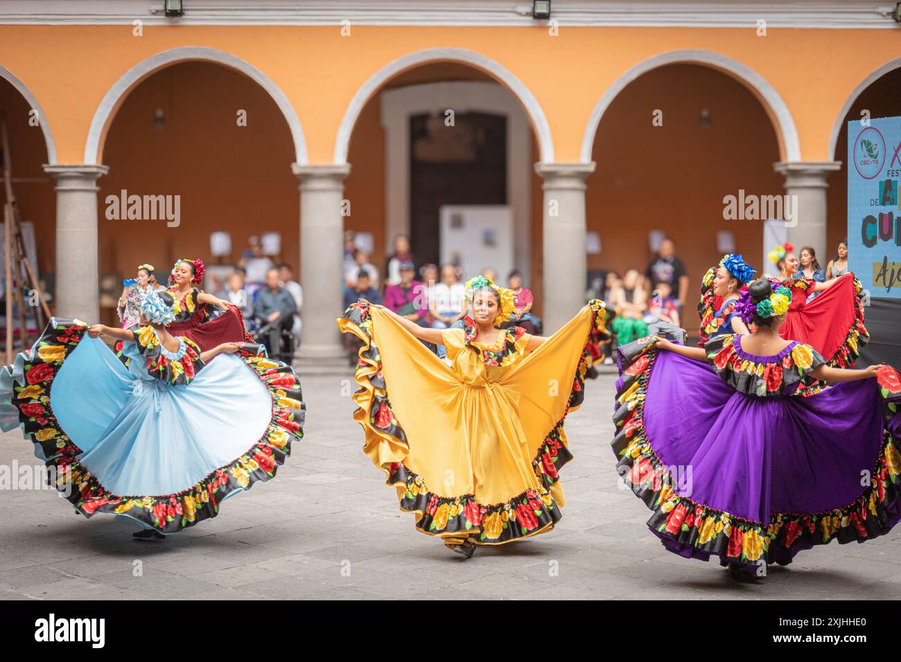 Evento di danza presso la Casa della Cultura nel centro della città di Puebla de Zaragoza. Foto Stock