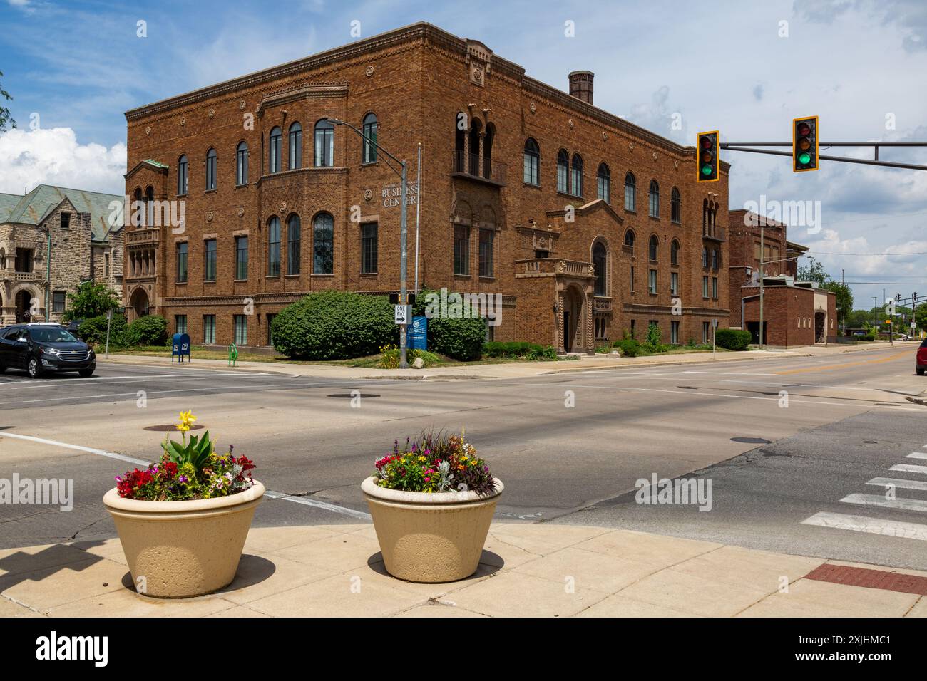 L'ex edificio del centro commerciale della University of St. Francis nel centro di Fort Wayne, Indiana, diventerà la sede della Fort Wayne Philharmonic. Foto Stock