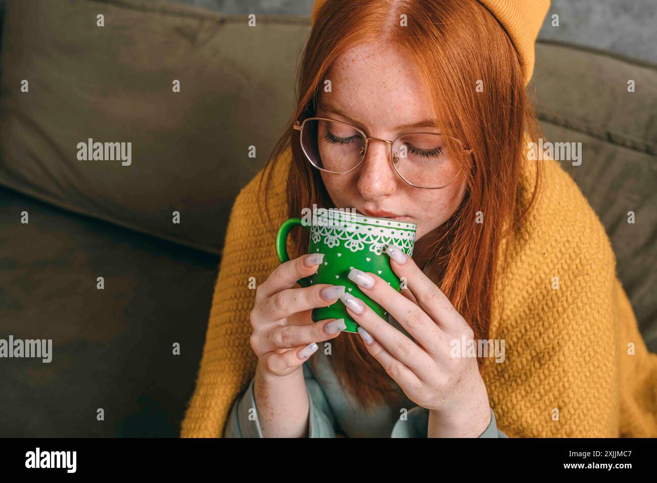 crisi energetica, tazza di tè, calore insufficiente Foto Stock