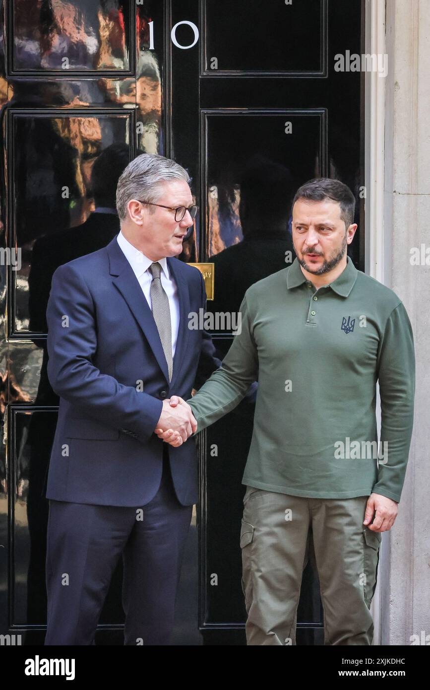 Londra, 19 luglio 2024. Sir Keir Starmer, primo Ministro del Regno Unito, dà il benvenuto oggi a Downing Street a Londra a Volodymyr Zelenskyy, Presidente dell'Ucraina. Crediti: Imageplotter/Alamy Live News Foto Stock