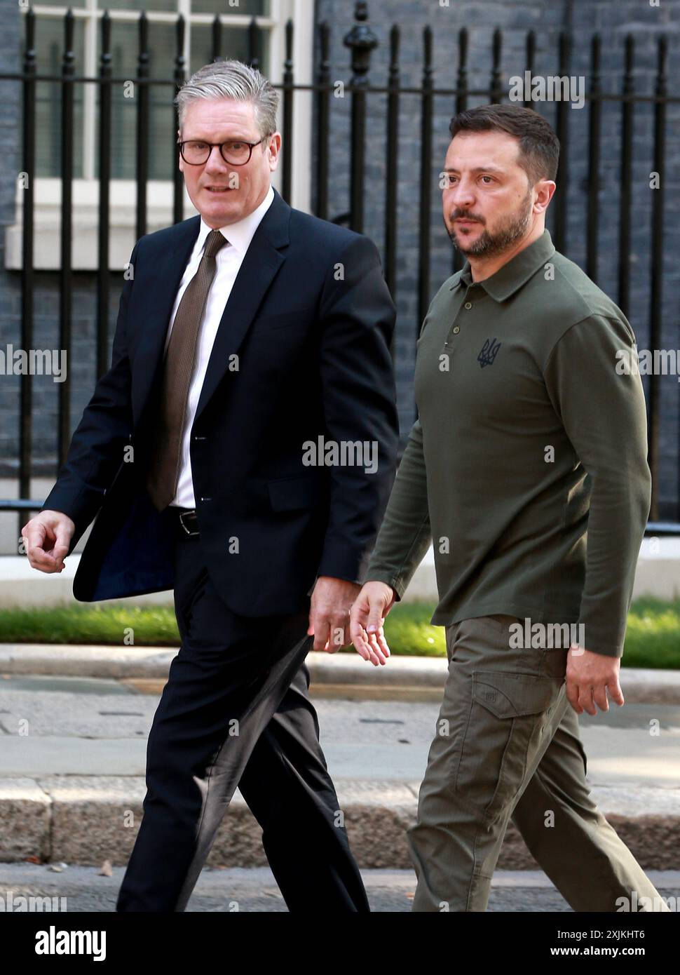 Londra, Regno Unito. 19 luglio 2024. Il primo ministro britannico Keir Starmer saluta il presidente ucraino Volodymyr Zelenskyy al 10 di Downing Street a Londra. Credito: SOPA Images Limited/Alamy Live News Foto Stock