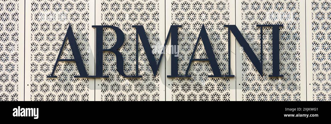 Logo del marchio di moda di lusso Armani Foto Stock