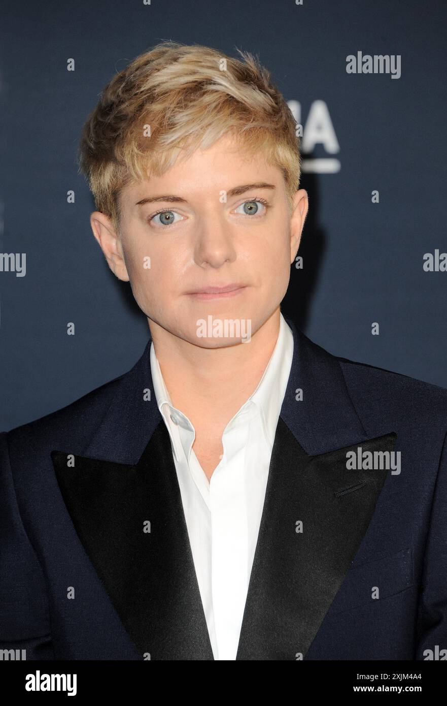 Mae Martin al LACMA Art+Film Gala presentato da Gucci, tenutosi al Los Angeles County Museum of Art di Los Angeles, USA il 5 novembre 2022 Foto Stock