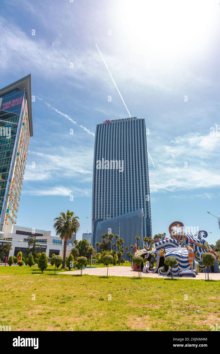Batumi, Georgia - 14 GIUGNO 2024: Il moderno grattacielo di 54 piani nel centro di Batumi, che ospita il complesso multifunzionale Alliance Privilege An Foto Stock