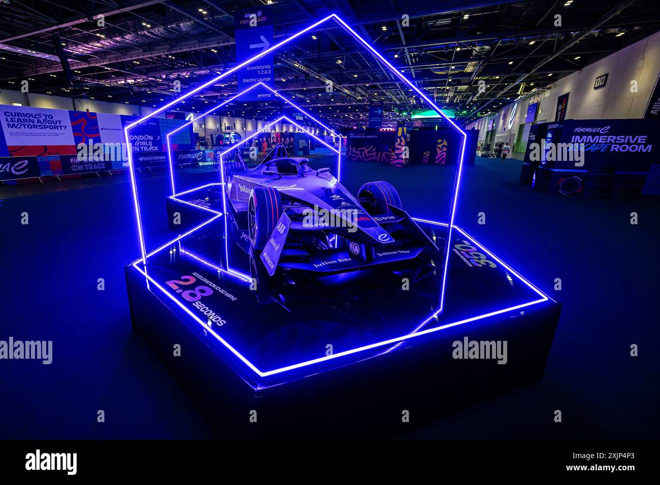 LONDRA, REGNO UNITO. 19 lug, 24. In Day 1 Shakedown durante l'e-Prix di Hankook London ABB FIA Formula e 2024 all'Excel di venerdì 19 luglio 2024 a LONDRA, INGHILTERRA. Crediti: Taka G Wu/Alamy Live News Foto Stock