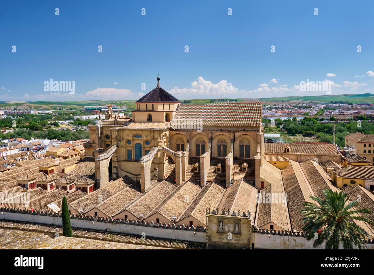 Una vista della grande Moschea di Cordova dall'alto del campanile Foto Stock