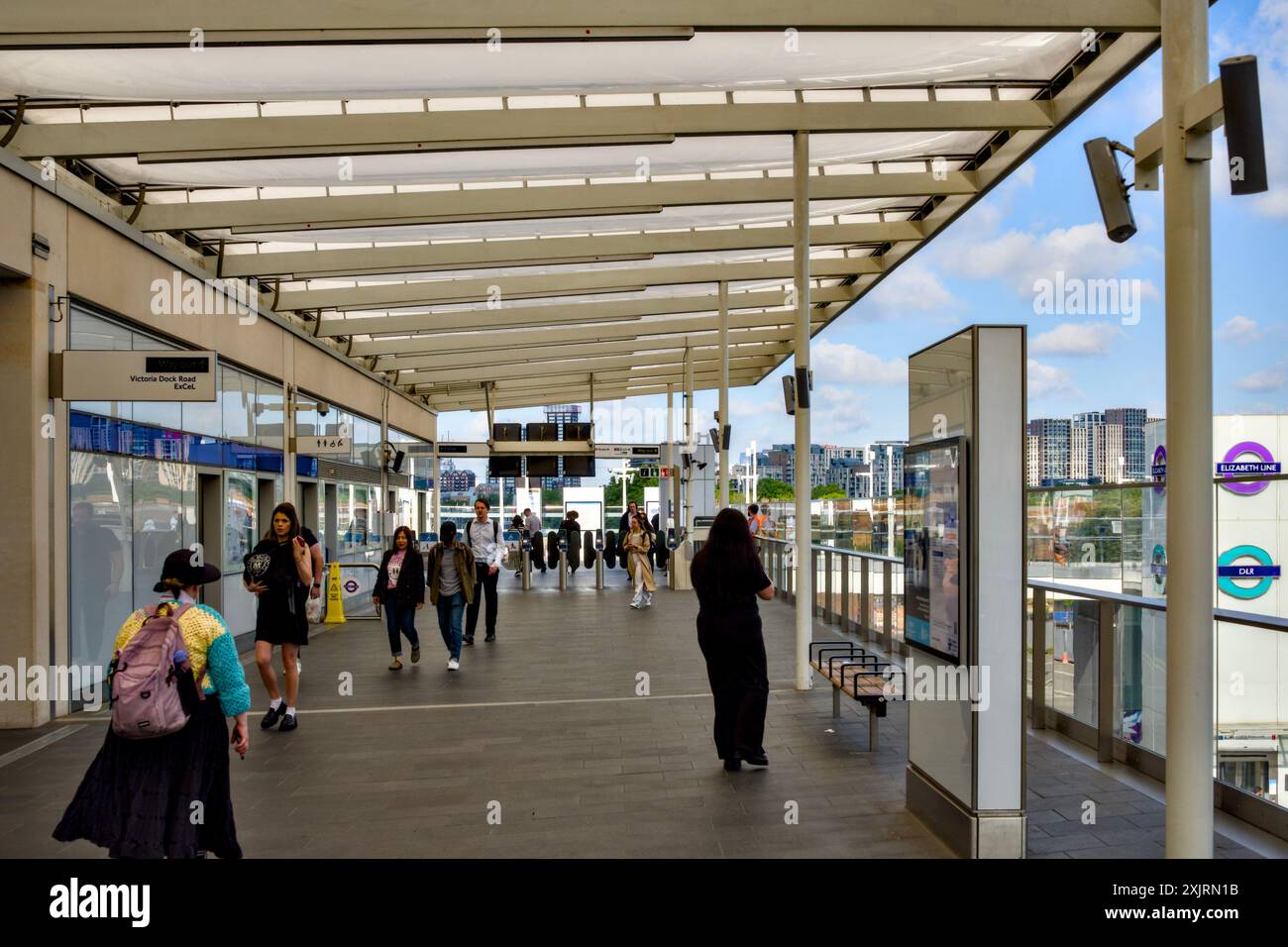 Custom House Station, Royal Victoria Dock, Borough of Newham, Londra, Inghilterra, REGNO UNITO Foto Stock