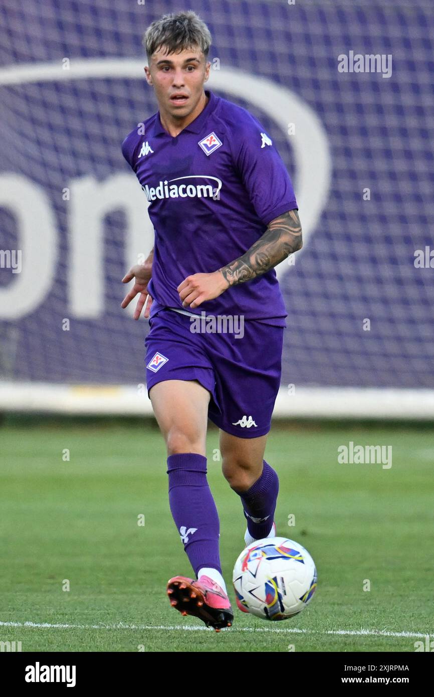 Il centrocampista dell'ACF Fiorentina Alessandro bianco durante l'amichevole tra ACF Fiorentina e AC Reggiana a Firenze, in Italia, 19 luglio 2024 Foto Stock