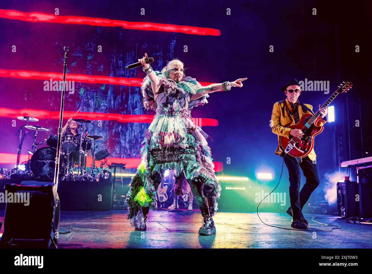 19 luglio 2024, Manchester, regno unito: BUTCH VIG , SHIRELY MANSON e DUKE ERIKSON della rock band scozzese e americana GARBAGE che si esibiscono dal vivo all'o2 Apollo Theatre, Manchester, Regno Unito. (Credit Image: © Andy Von Pip/ZUMA Press Wire) SOLO PER USO EDITORIALE! Non per USO commerciale! Foto Stock