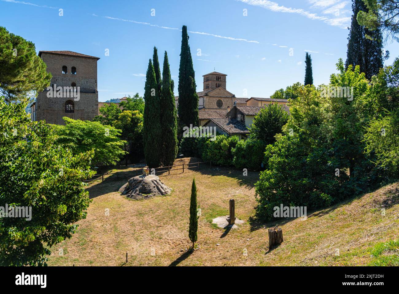 La meravigliosa Abbazia di Farfa, in provincia di Rieti, Lazio, Italia. Foto Stock