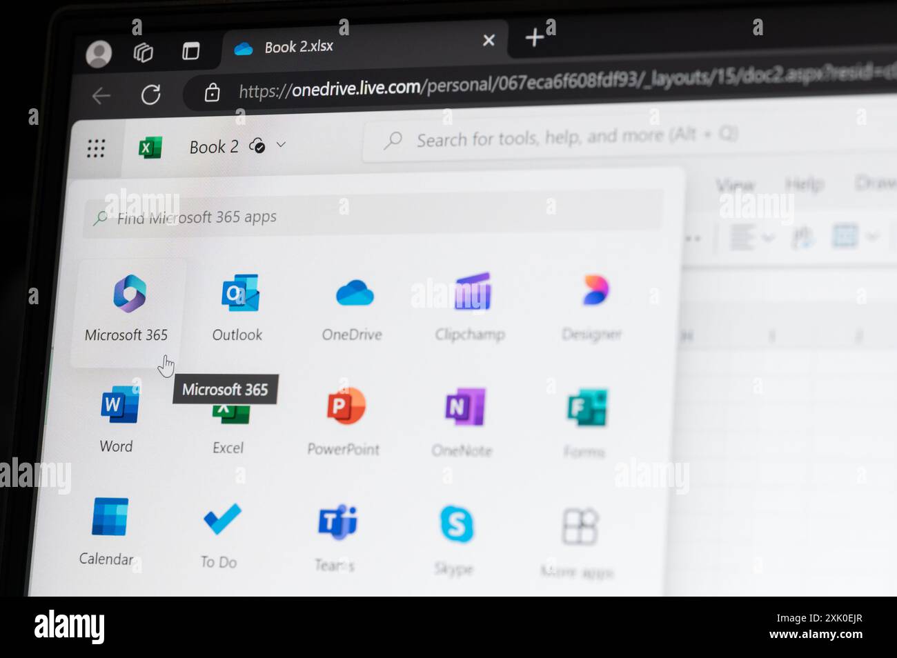 New York, USA - 19 luglio 2024: App Microsoft Office Products sulla schermata del sito Web ufficiale Vista ravvicinata Foto Stock
