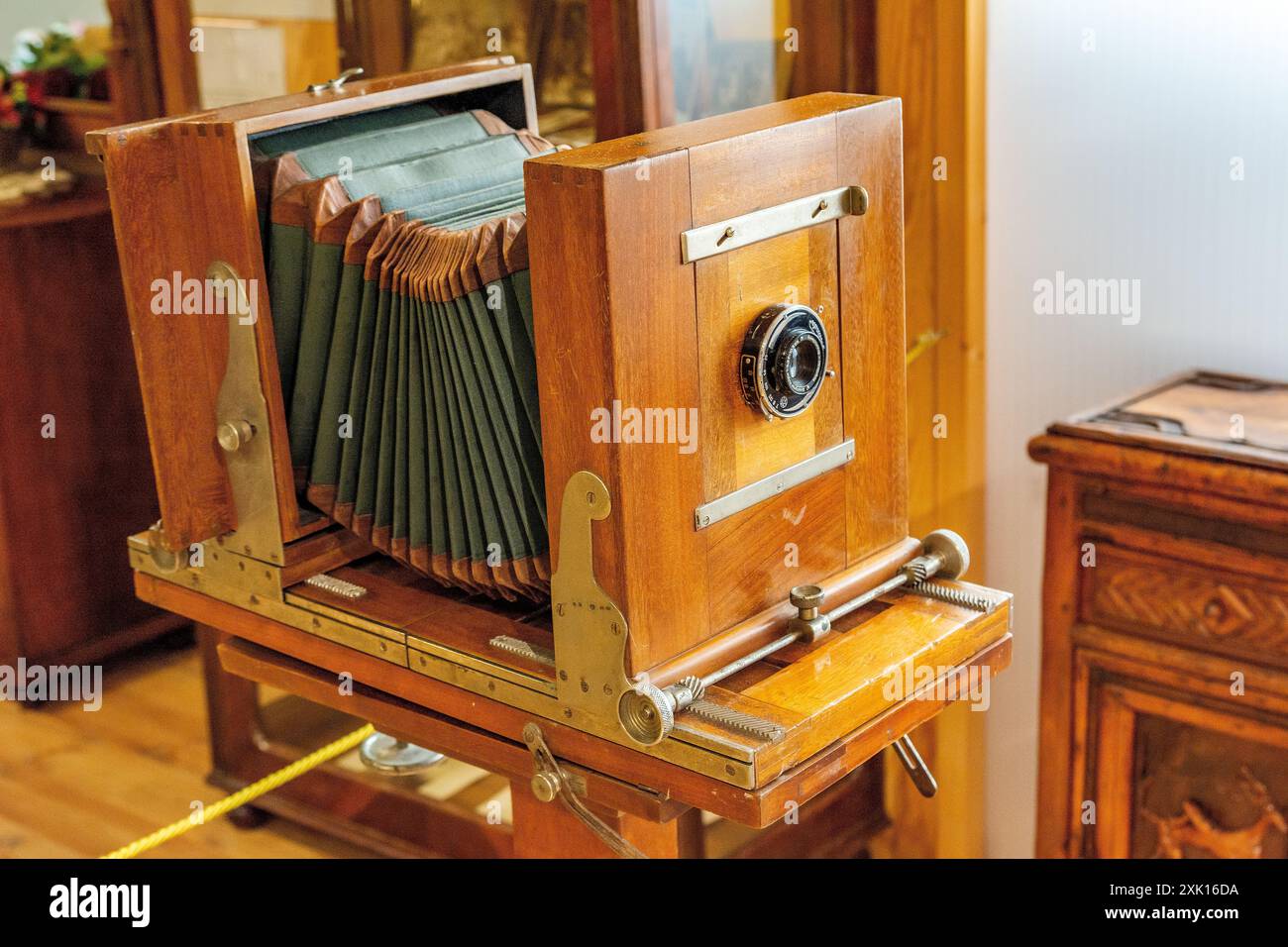 Vecchia macchina fotografica nel Museo Pieninskie a Szlachtowa vicino a Szczawnica (Polonia) Foto Stock