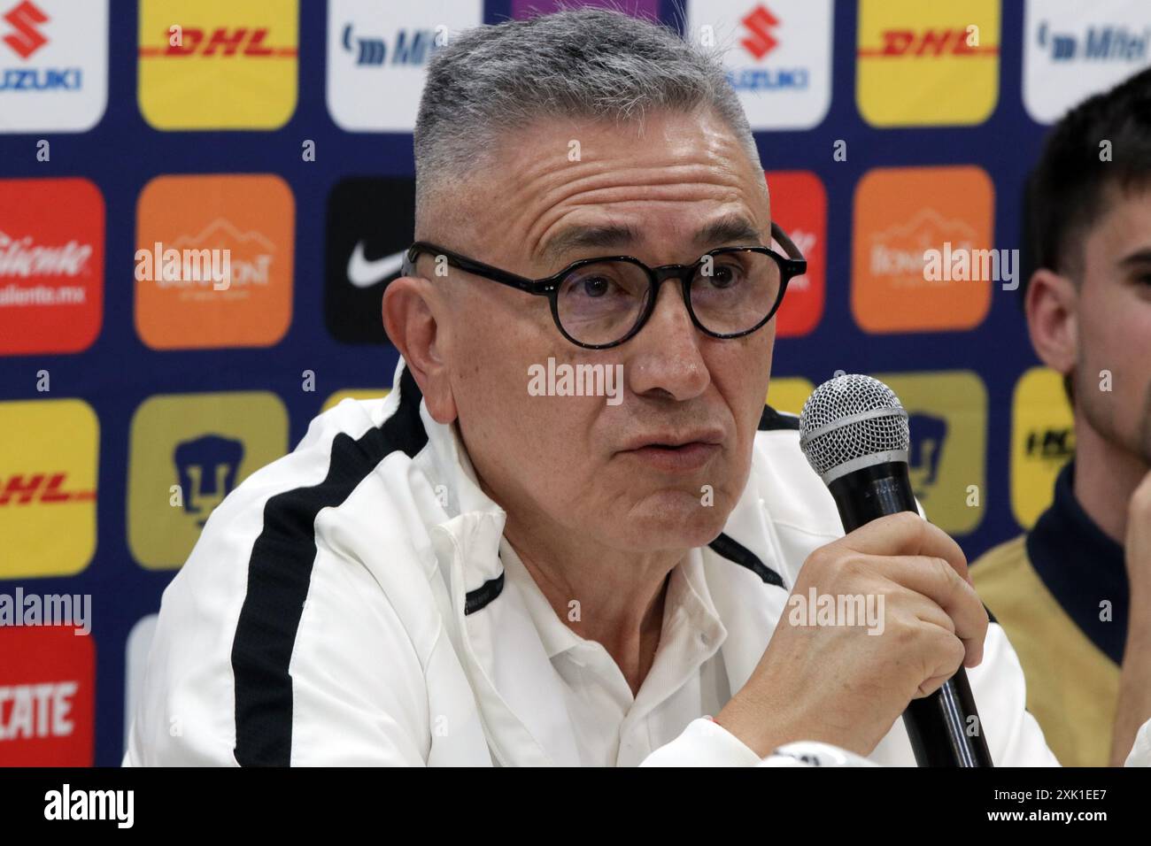 Città del Messico, Ciudad de Mexico, Messico. 19 luglio 2024. Luis Raul Gonzalez Perez, presidente della Universidad Nacional Football Club, parla durante una conferenza stampa per presentare i nuovi membri della squadra di calcio Pumas de la UNAM. (Immagine di credito: © Jose Luis Torales/eyepix via ZUMA Press Wire) SOLO PER USO EDITORIALE! Non per USO commerciale! Foto Stock