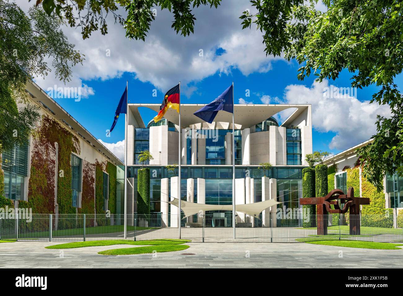 Cancelleria federale tedesca nel distretto governativo di Berlino, Germania, 06 agosto 2022 - 4286 Foto Stock