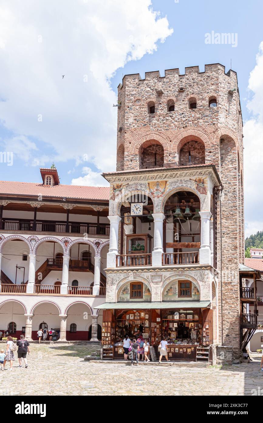 MONASTERO DI RIL, BULGARIA - 14.07. 2024: Visita turistica al monastero di San Ivan Rila, regione di Kyustendil, Bulgaria Foto Stock