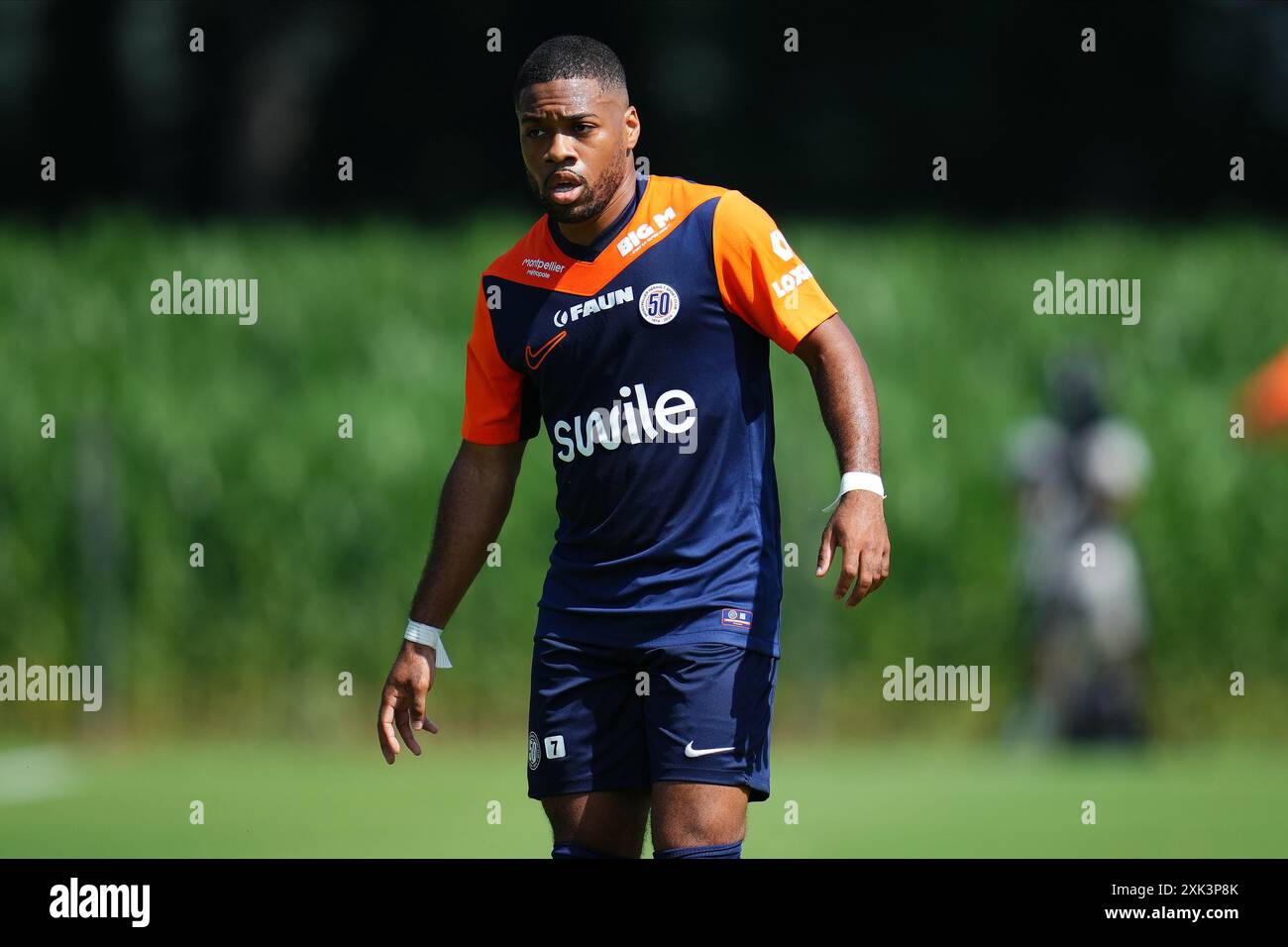 Arnaud Nordin di Montpellier SHC durante l'amichevole di pre-stagione tra Girona FC e Montpellier HSC giocata al centro di allenamento Ronald Verd il 20 luglio 2024 a Vall den Bas, Girona, Spagna. (Foto di Bagu Blanco / PRESSINPHOTO) Foto Stock