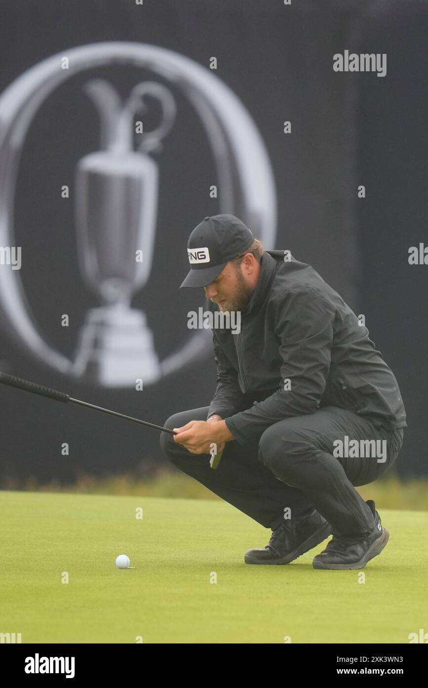 Troon, Ayrshire meridionale, Scozia. 20 luglio 2024; Royal Troon Golf Club, Troon, South Ayrshire, Scozia; Open Championship Round 3; Daniel Brown schiera un putt sul 18° green credito: Action Plus Sports Images/Alamy Live News Foto Stock