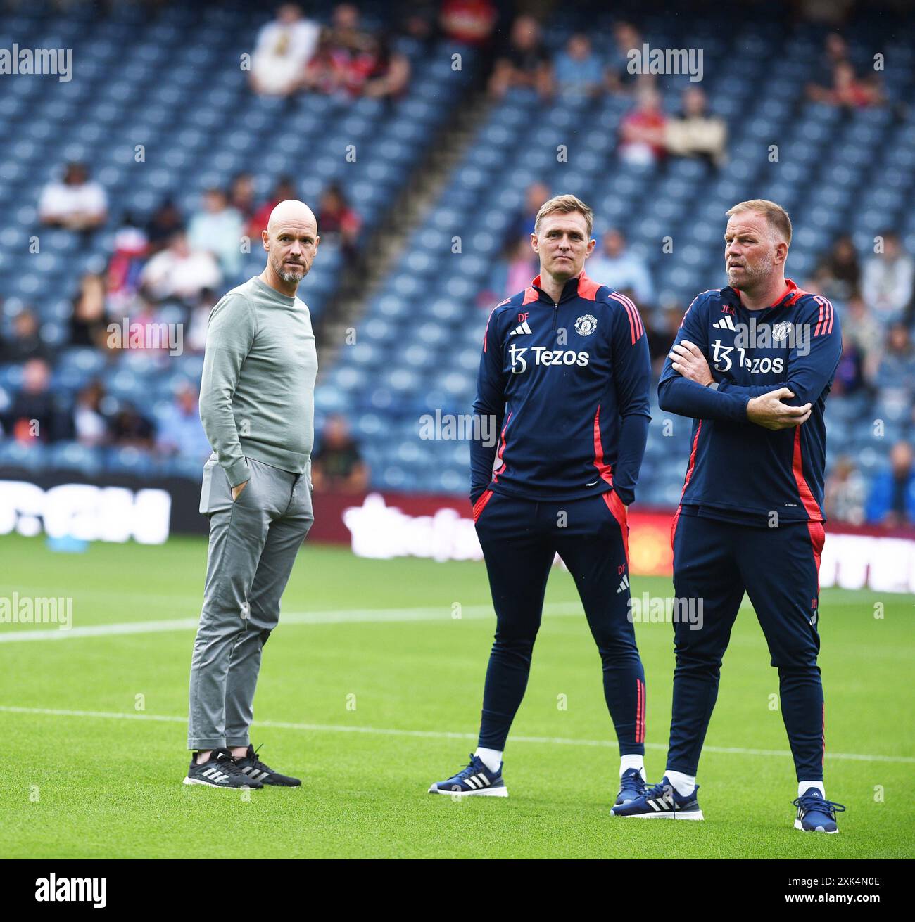 Murrayfield Stadium Edinburgh.Scotland.UK.20 luglio 24 partite amichevoli dei Rangers contro il Manchester Utd manager Erik Ten Hag con il primo allenatore della squadra Darren Fletcher e il portiere allenatore JelleTen Rouwelaar. Crediti: eric mccowat/Alamy Live News Foto Stock