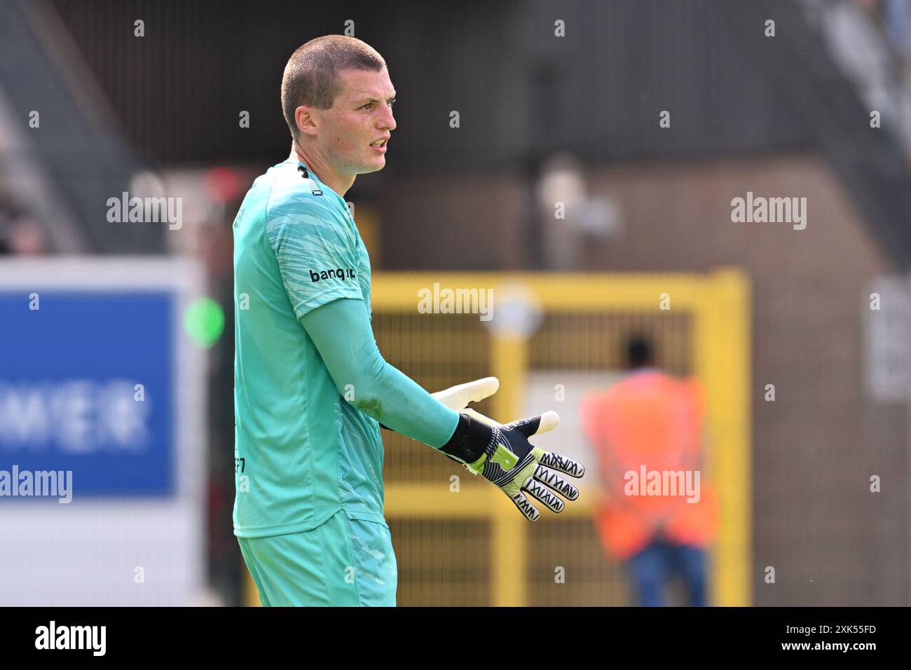 Lovanio, Belgio. 20 luglio 2024. Portiere Tobe Leysen (1) dell'OHL nella foto durante una partita amichevole di calcio in preparazione della nuova stagione della Jupiler Pro League 2024 - 2025 tra l'Oud Heverlee Leuven e il team francese di Ligue Racing Club De Lens il 20 luglio 2024 a Lovanio, Belgio. (Foto di David Catry/Isosport) credito: Sportpix/Alamy Live News Foto Stock