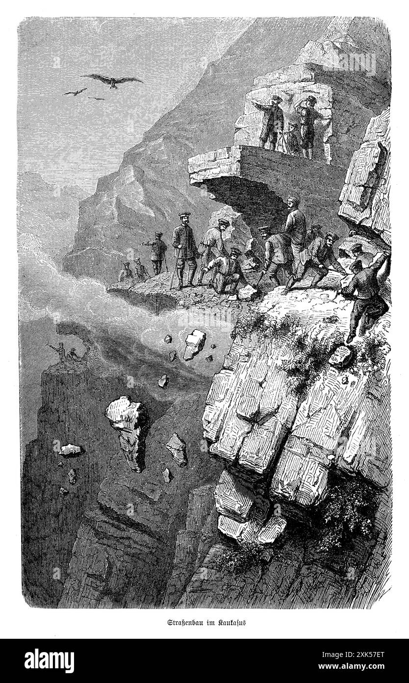 La costruzione della strada militare del Caucaso nel XIX secolo fu un'importante impresa militare e ingegneristica russa. Questo percorso strategico attraversava le aspre montagne del Caucaso, collegando Vladikavkaz in Russia a Tbilisi in Georgia. Completata nel 1863, la strada facilitò i movimenti delle truppe, il commercio e la comunicazione tra le regioni settentrionali e meridionali dell'Impero russo. Il terreno impegnativo richiedeva soluzioni ingegneristiche innovative, tra cui ponti, tunnel e deviatoi, mettendo in evidenza la determinazione e l'abilità degli ingegneri coinvolti. La strada rimane un simbolo di Foto Stock