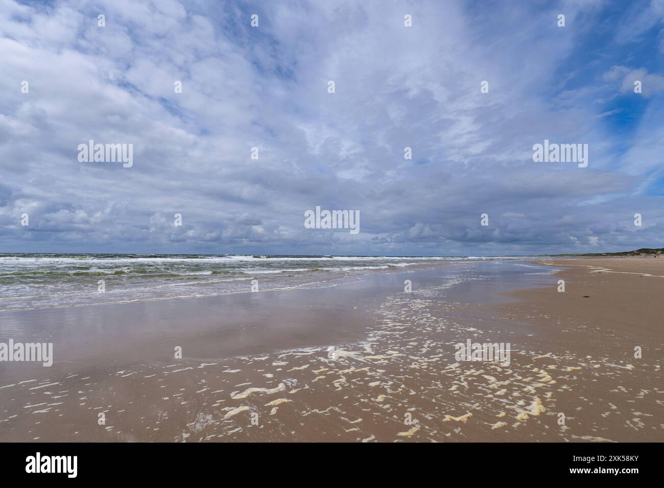 spiaggia sulla costa olandese del Mare del Nord a Callantsoog Foto Stock