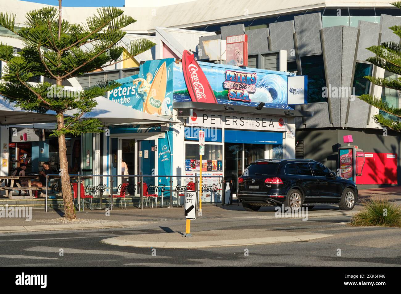 Peters by the Sea, un ristorante informale (dal 1952) che serve fish & chips, hamburger, kebab, gelati ecc. a Scarborough Beach, Perth, Australia Occidentale. Foto Stock