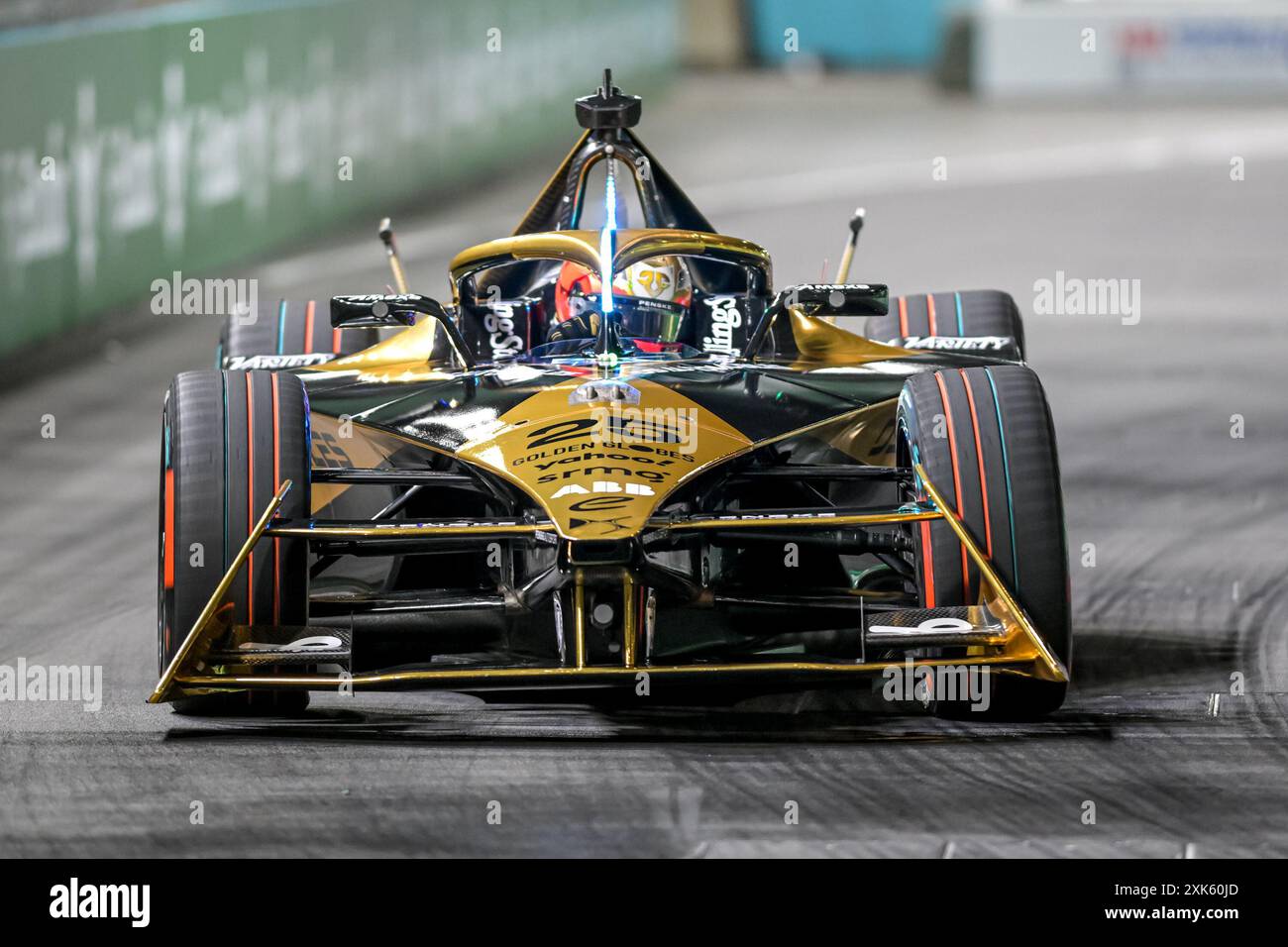 Jean-Eric Vergne pilota della DS PENSKE durante le qualifiche per l'e-Prix di Londra di Hankook 2024 all'Excel Centre, London Docklands, Regno Unito, il 21 luglio 2024. Foto di Phil Hutchinson. Solo per uso editoriale, licenza richiesta per uso commerciale. Non utilizzare in scommesse, giochi o pubblicazioni di singoli club/campionato/giocatori. Crediti: UK Sports Pics Ltd/Alamy Live News Foto Stock